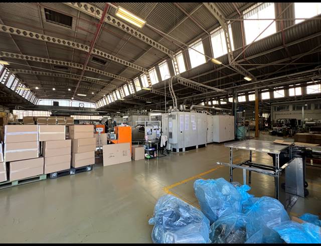 14,500M² FACTORY FOR SALE IN ROODEKOP